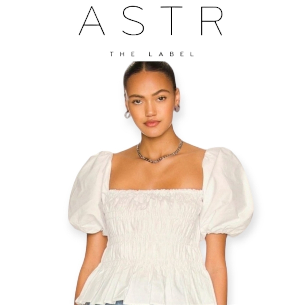 ASTR Savina Crisp White Peplum Blouse Bubble Sleeve Smocked Square Neck M